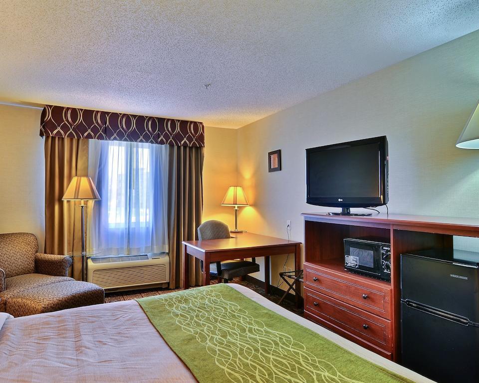 Comfort Inn Weirton Ngoại thất bức ảnh